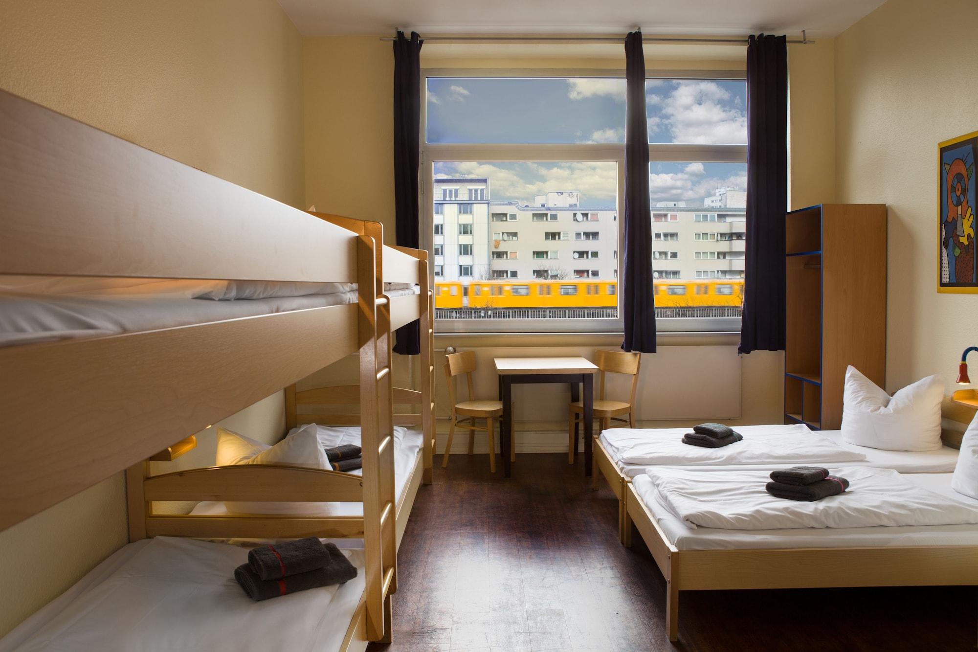 Acama Hotel&hostel Kreuzberg 2*